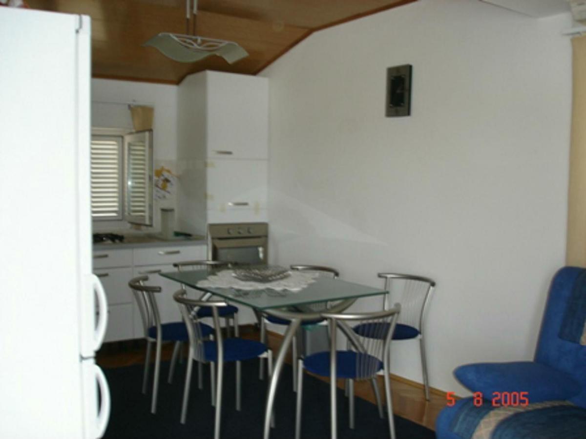 Apartments Vesna 克勒克 外观 照片